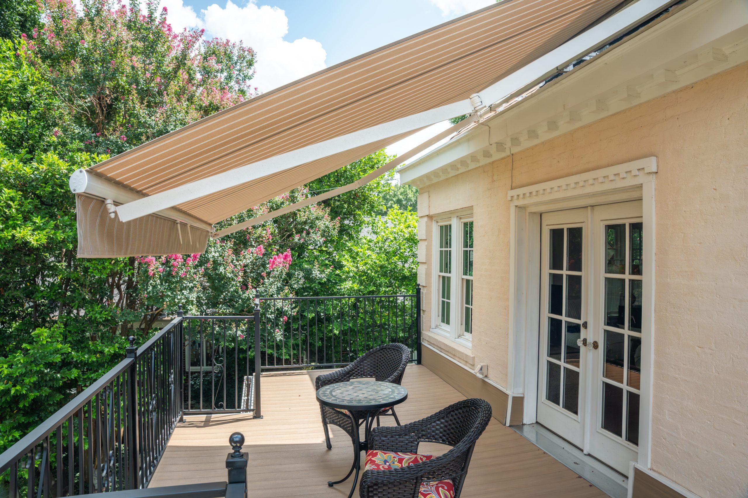 Retractable awning installation - Cabana Theory