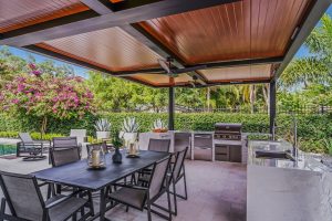 Aluminum pergola vs wood pergola in Texas